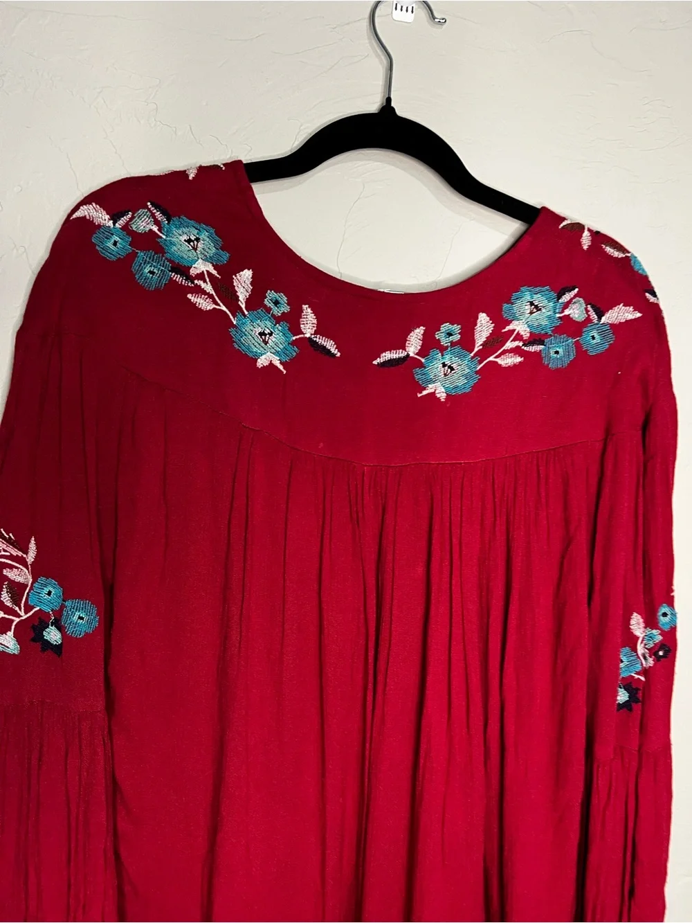Free People Te‎ Amo Red Blue Floral Embroidered V Neck Babydoll Mini Dress